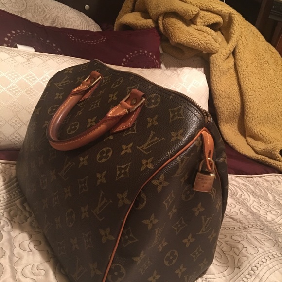 Authentic 💯% Louis Vuitton speed 30 - Picture 6 of 8
